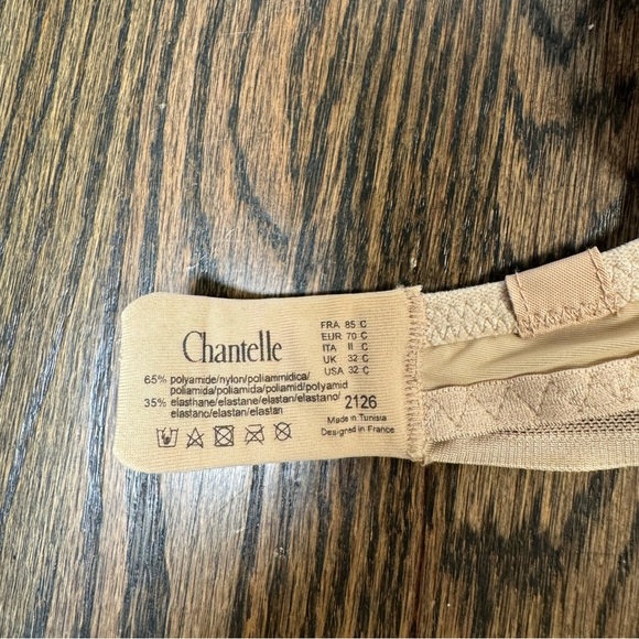 Chantelle 2126 Vous Et Moi Nude Convertable T-Shirt Bra size 32C - Picture 8 of 8
